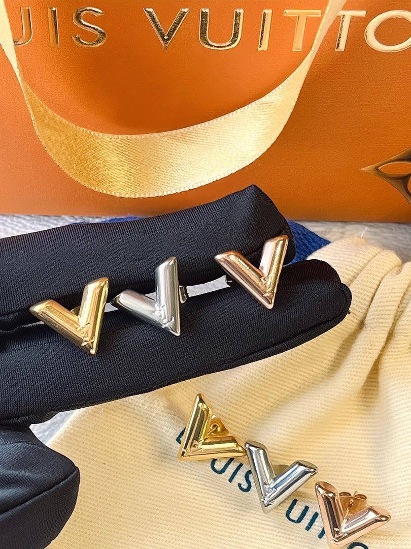 حلق لويس فيتون 8050 حلق louis vuitton ذهبي