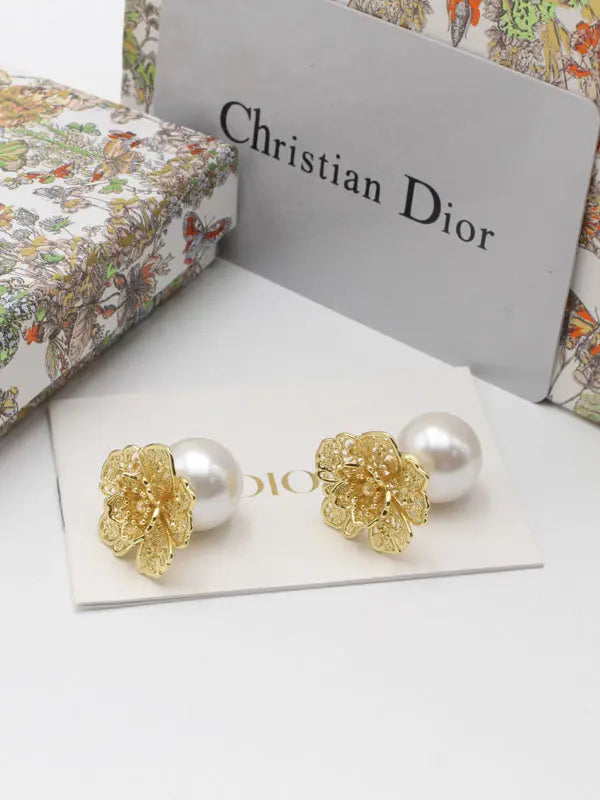 حلق ديور فلاور اند بيرل ماستر حلق dior