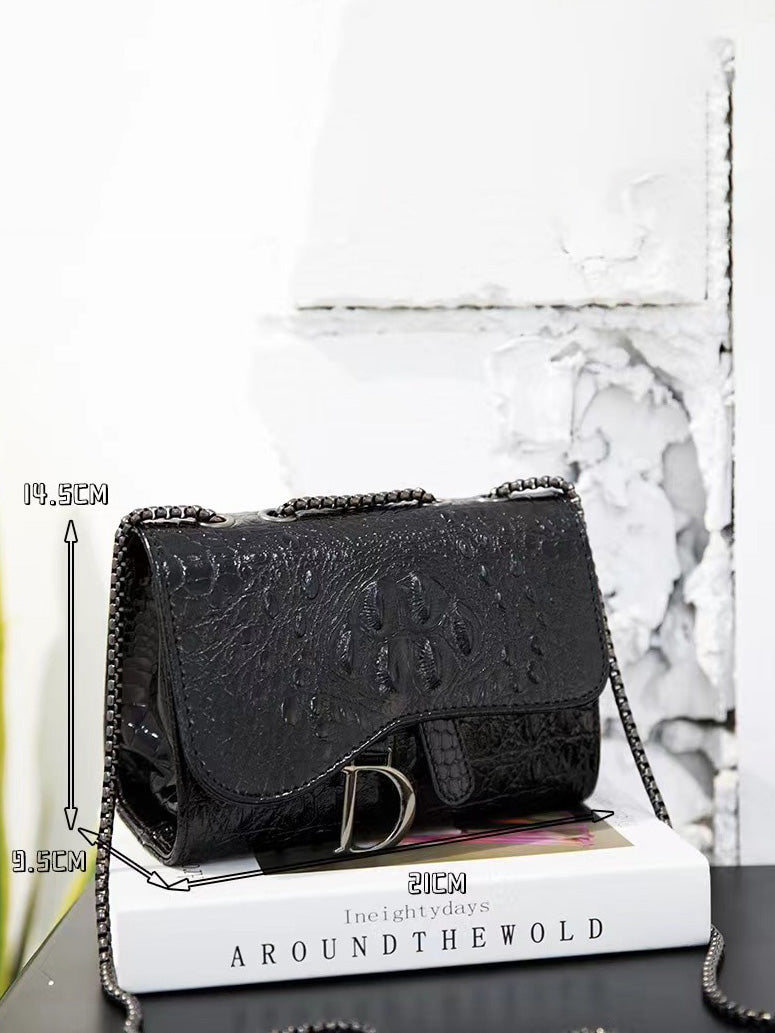 شنطة مستوحى من ديور شنط وحقائب dior اسود