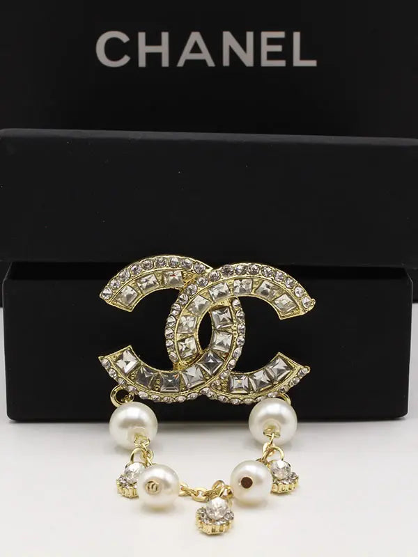 بروش شانيل كرستال لولو بيرل بروش chanel