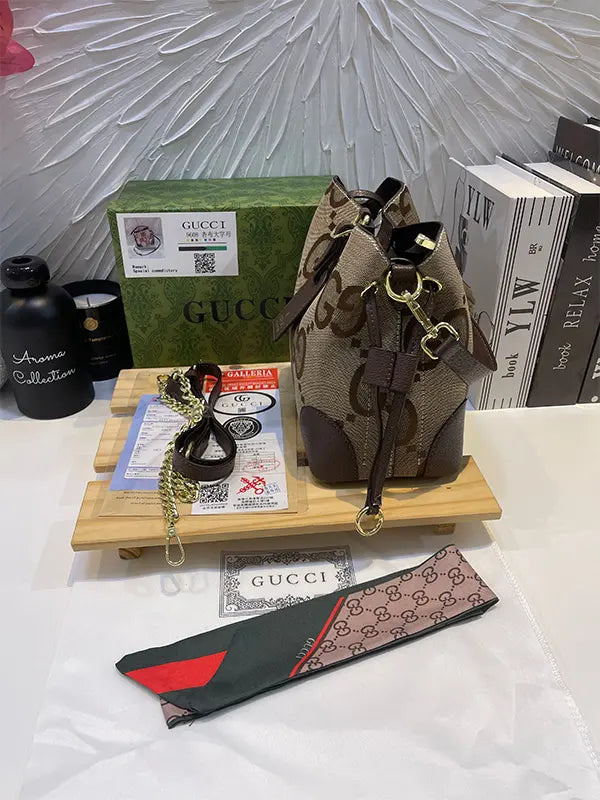 شنطة قوتشي ماستر وسط بني شنط وحقائب gucci bags