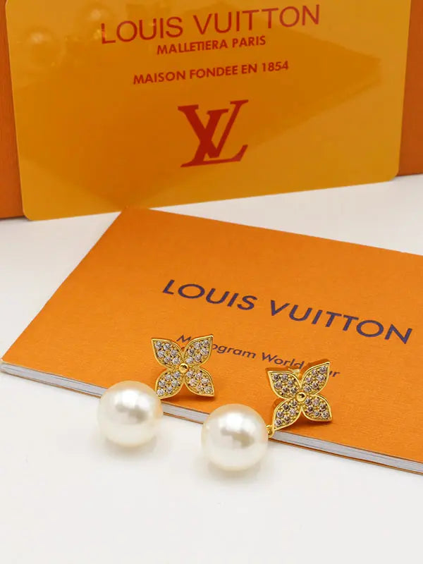 حلق لويس فيتون لولو وزركون لوقو حلق louis vuitton