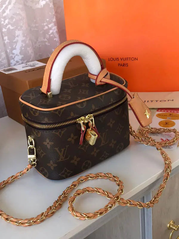 شنطة لويس فيتون وسط ماستر 403 شنط وحقائب louis vuitton bags