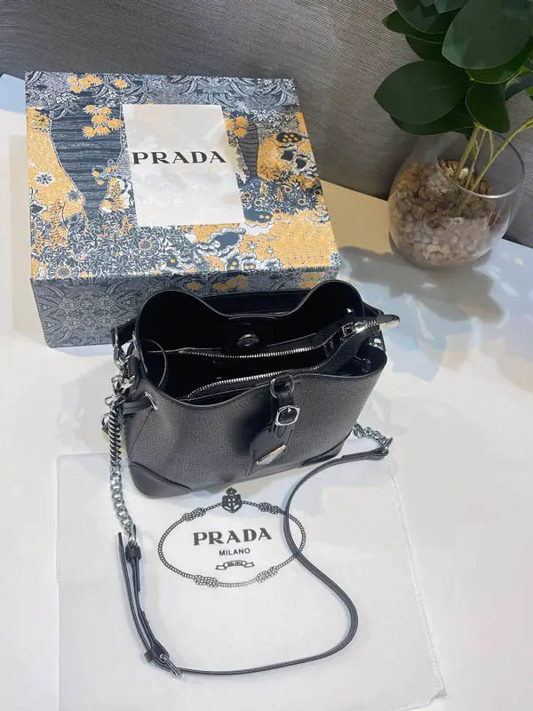 شنطة براد الجلد ماستر شنط وحقائب brada bags