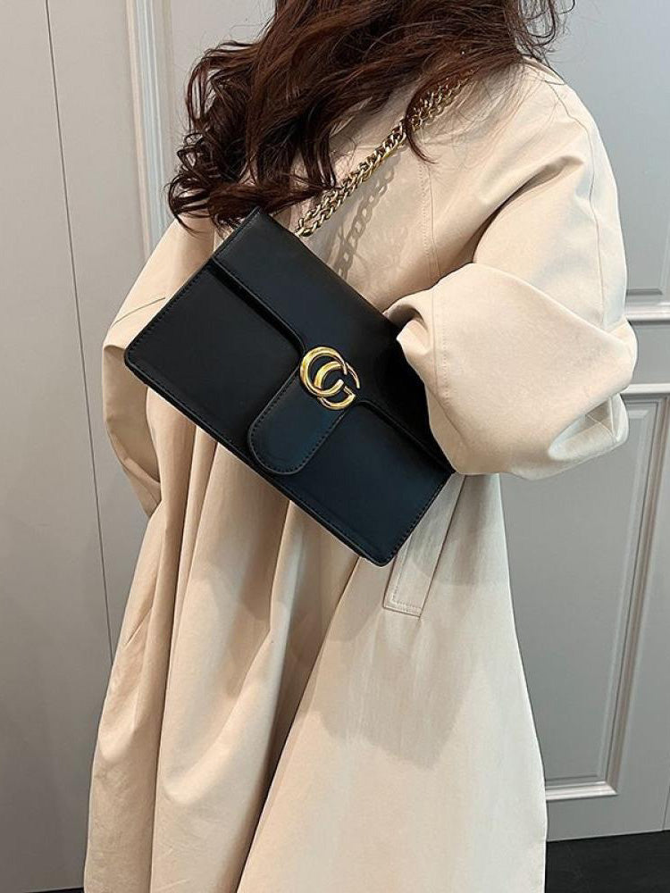 شنطة مستوحى من قوتشي 178 شنط وحقائب bvlgari اسود