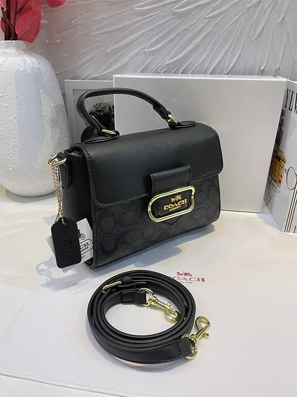 شنطة كوتش صغيره الوان شنط وحقائب coach bags