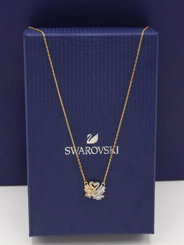 سلسال سواروفسكي الجديد صغير لوقو سلسال Swarovski ذهبي