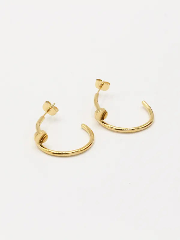 حلق كارتير مسمار 749 حلق CARTIER