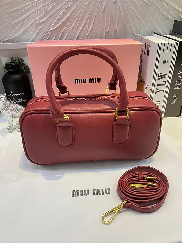 شنطة ميو ميو فلات شنط وحقائب miumiu bags