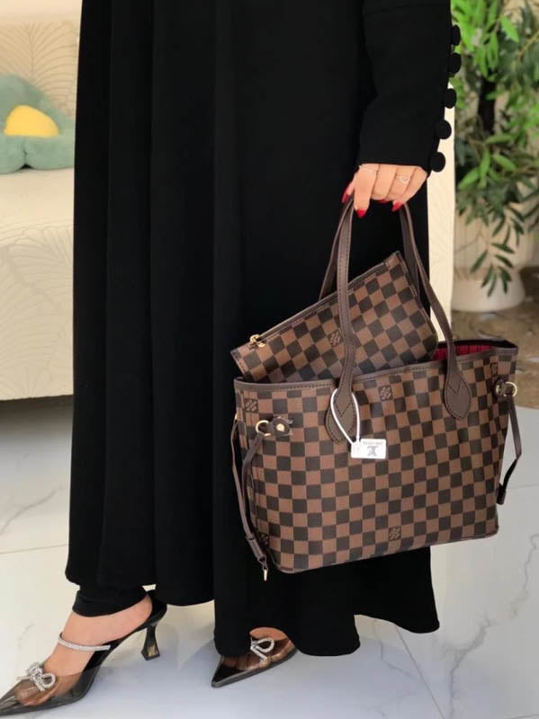 شنطة لويس فيتون بني ماستر كبيرة شنط وحقائب louis vuitton bags بني
