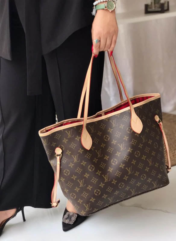 شنطة لويس فيتون ماستر كبيرة شنط وحقائب louis vuitton bags بني