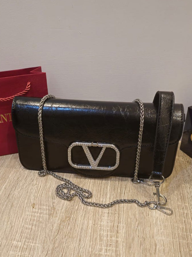 حقيبة فالنتينو كريستال شنط وحقائب شنط