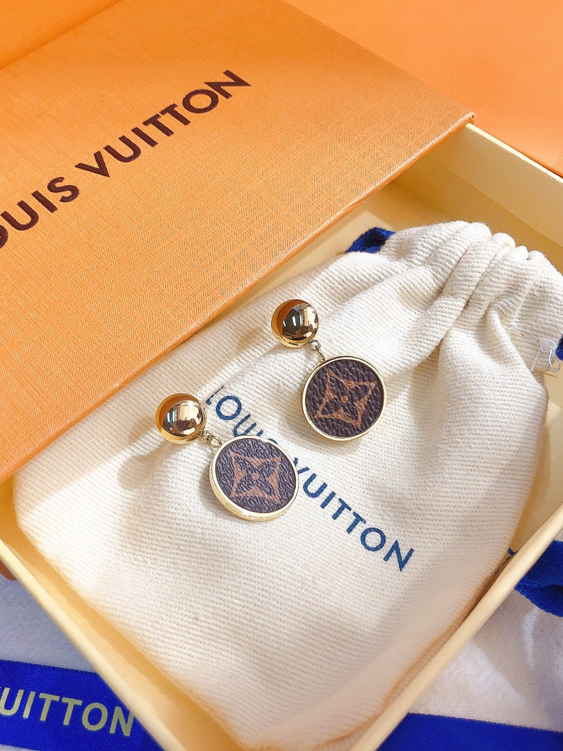 حلق لويس فيتون 8048 حلق louis vuitton