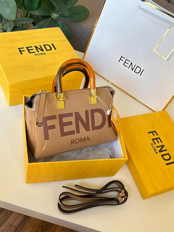 شنطة فندي نيو ماستر شنط وحقائب fendi bags بيج