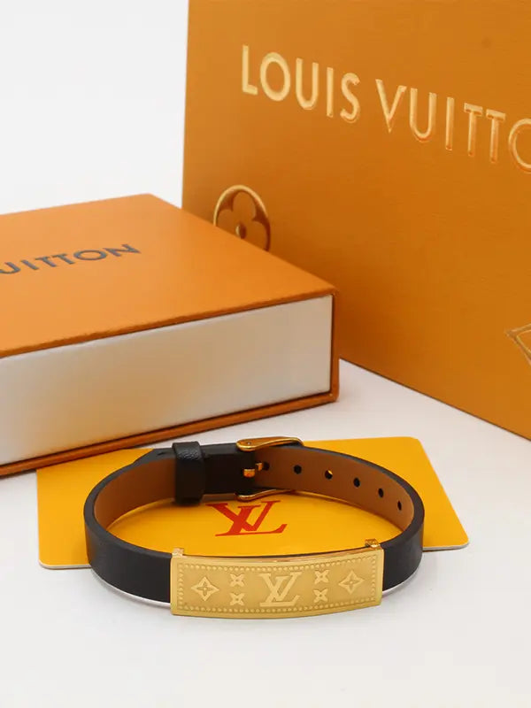 اساور لويس فيتون جلد اسود اسواره louis vuitton ذهبي