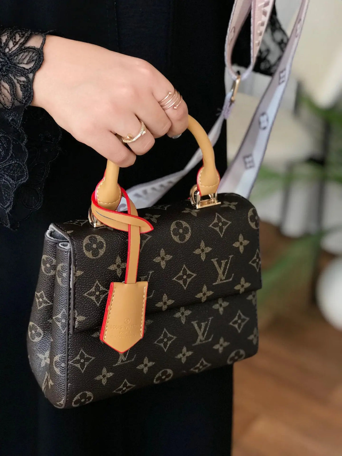 شنطة لويس فيتون الجديد ماستر 82 شنط وحقائب louis vuitton bags