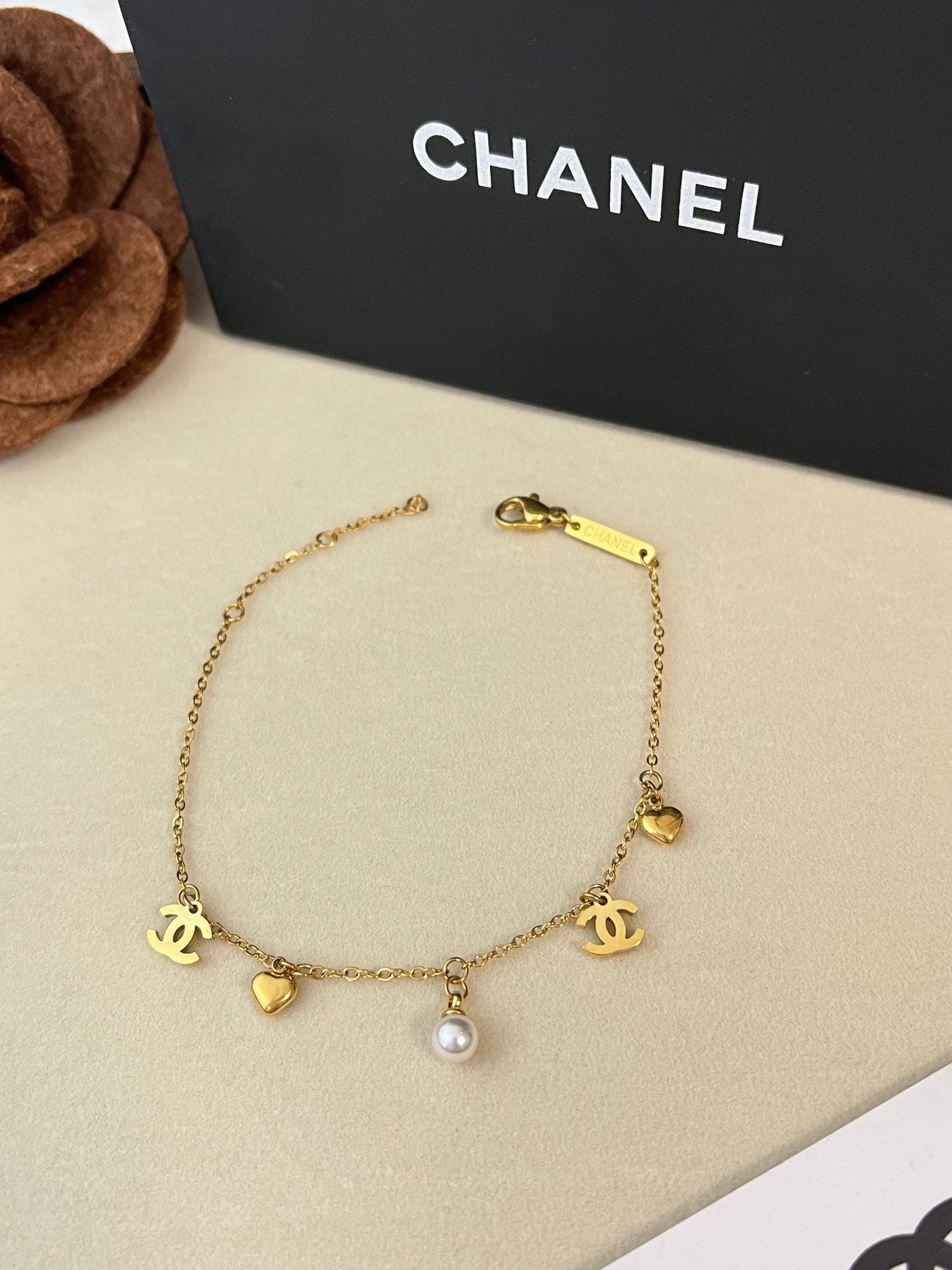 اساور شانيل لولو بيرل ناعمة اسواره chanel