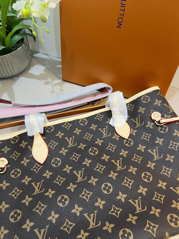 شنطة لويس فيتون ماستر كبيرة شنط وحقائب louis vuitton bags