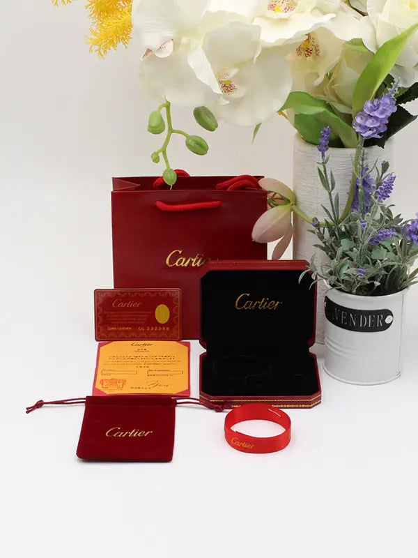 ملحقات كارتير الاصلية للاساور هدايا CARTIER