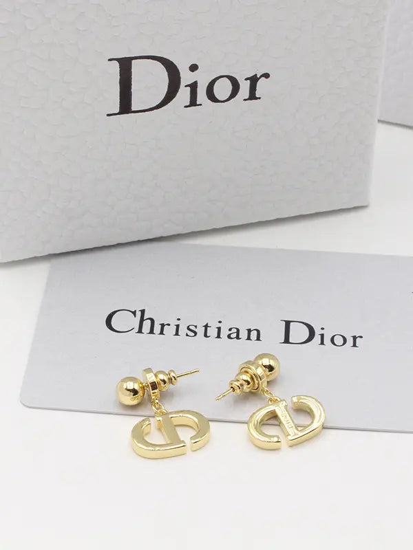 حلق ديور لوقو ميتال حلق dior