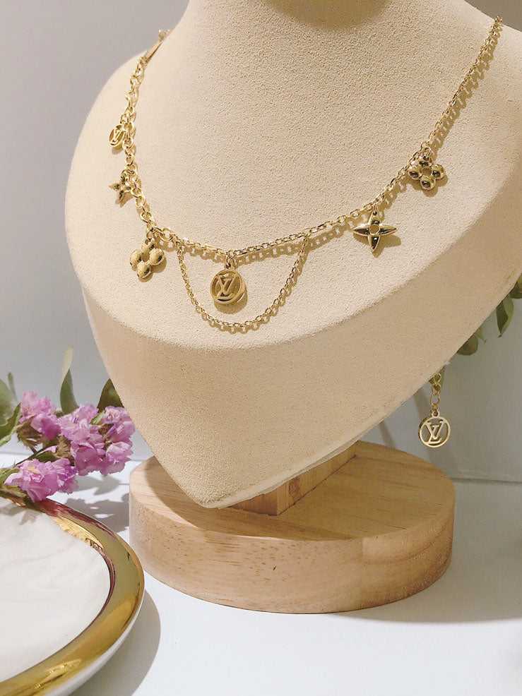 سلسال لويس فيتون ملتي بندنت سلسال louis vuitton