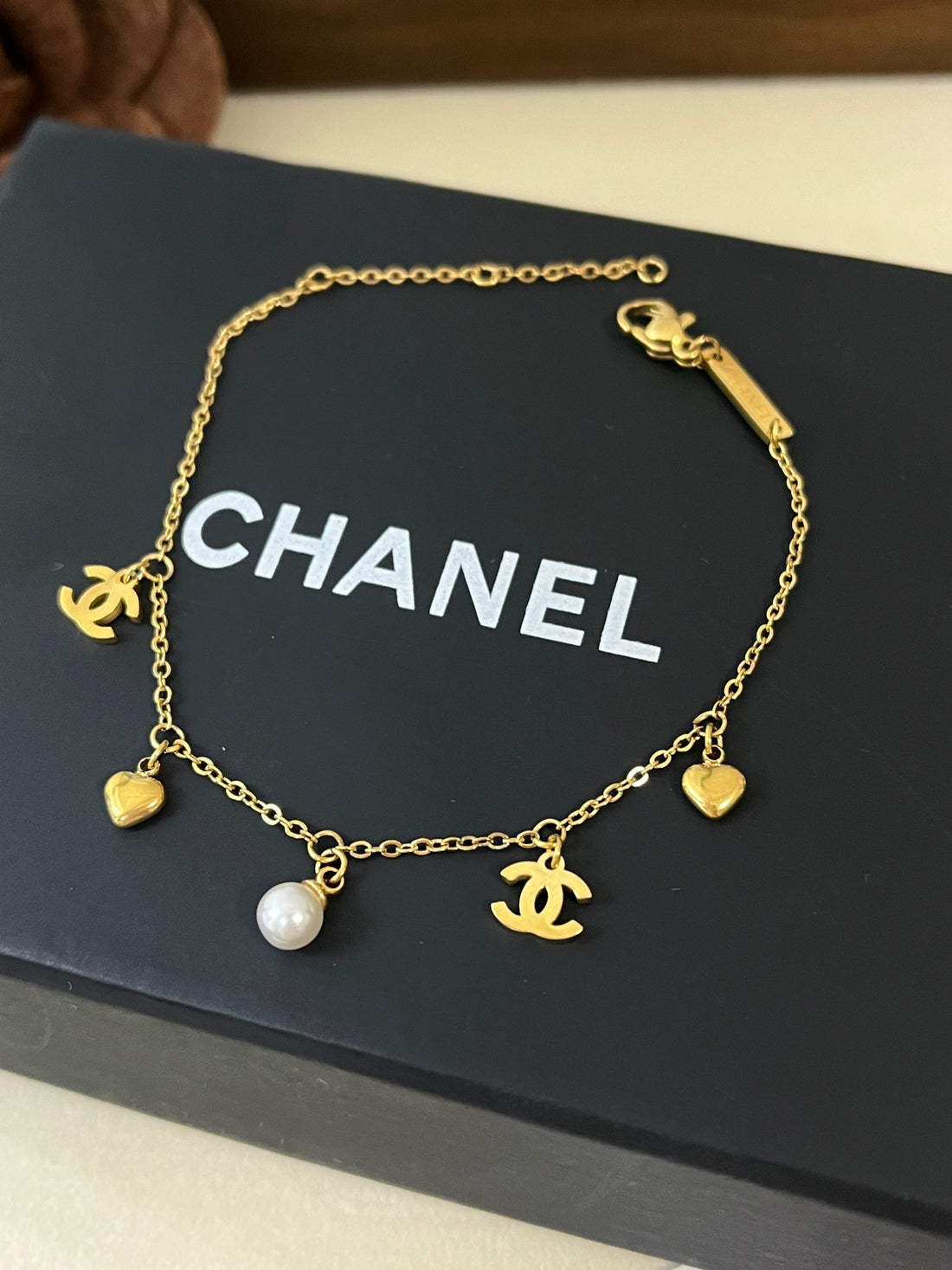 اساور شانيل لولو بيرل ناعمة اسواره chanel