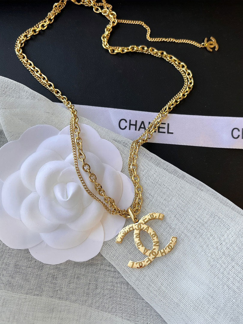 سلسال شانيل شعار كبير شاينز سلسال chanel ذهبي