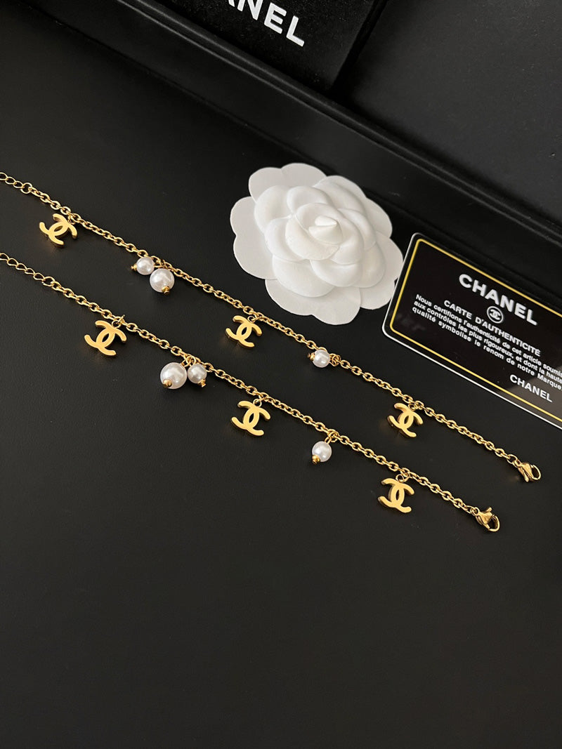 اسواره شانيل لولو بيرل لوقو اسواره chanel