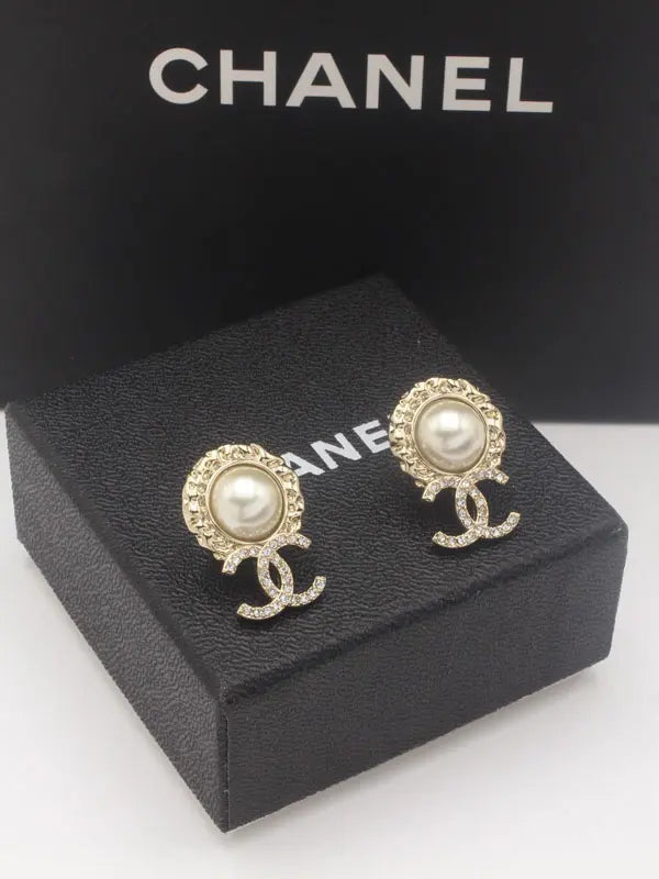 حلق شانيل انتيك 648 حلق chanel ذهبي