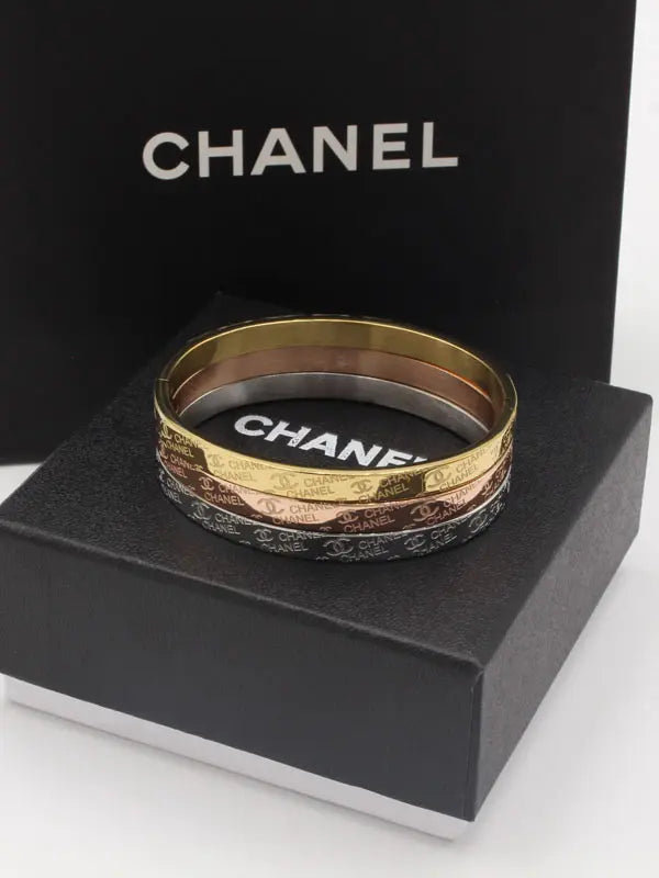 اساور شانيل ثلاثيه ميني لوقو اسواره chanel