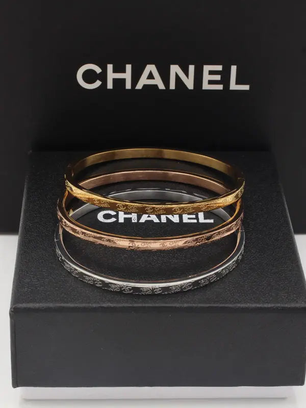 اساور شانيل ثلاثيه ميني لوقو slim اسواره chanel ملون