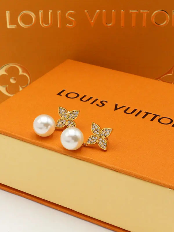 حلق لويس فيتون لولو وزركون لوقو حلق louis vuitton