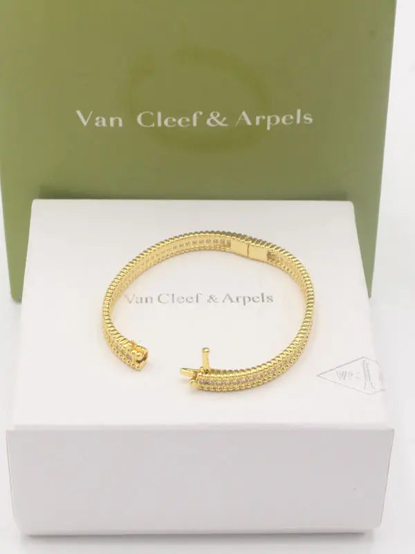 اساور فان كليف ماستر زركون اسواره van cleef