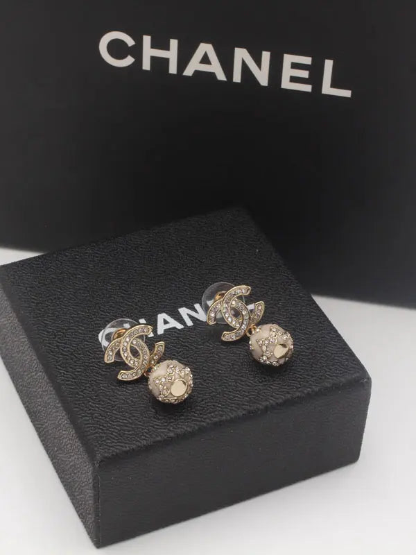 حلق شانيل انتيك 645 حلق chanel ذهبي