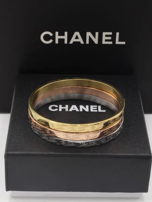 اساور شانيل ثلاثيه ميني لوقو اسواره chanel