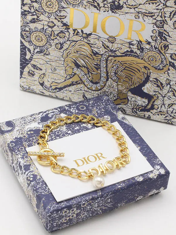 اساور ديور نيو شيب لوقو اسواره dior