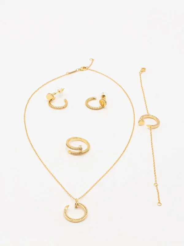 طقم كارتير مسمار ناعم 3 قطع زركون اطقم CARTIER