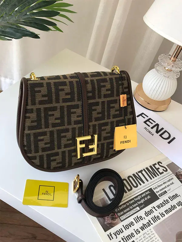 شنطة فندي الجديد ماستر شنط وحقائب fendi bags بني