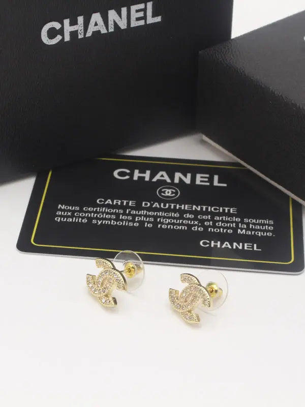 حلق شانيل صغير زركون 663 حلق chanel
