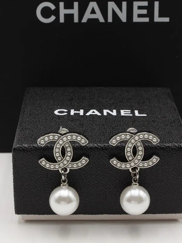 حلق شانيل لولو بيرل نيو حلق chanel
