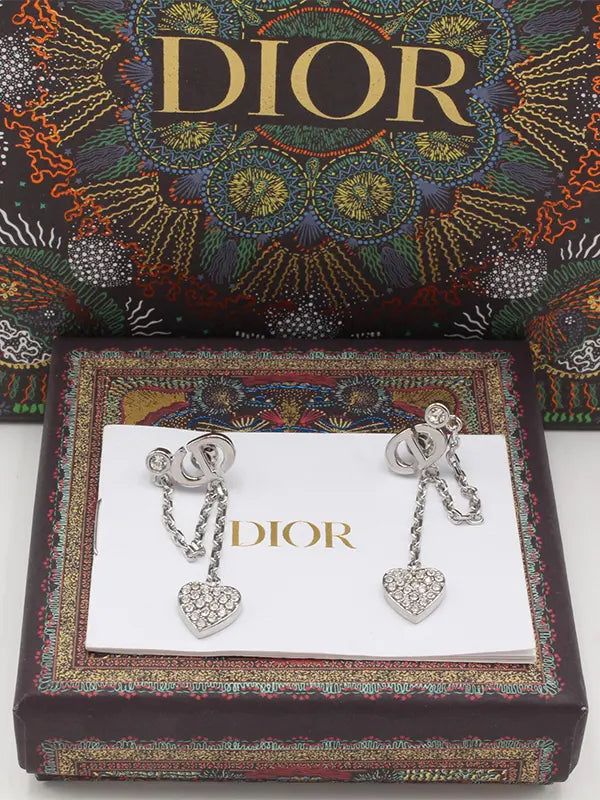 حلق ديور لوقو طويل كريستال حلق dior فضي