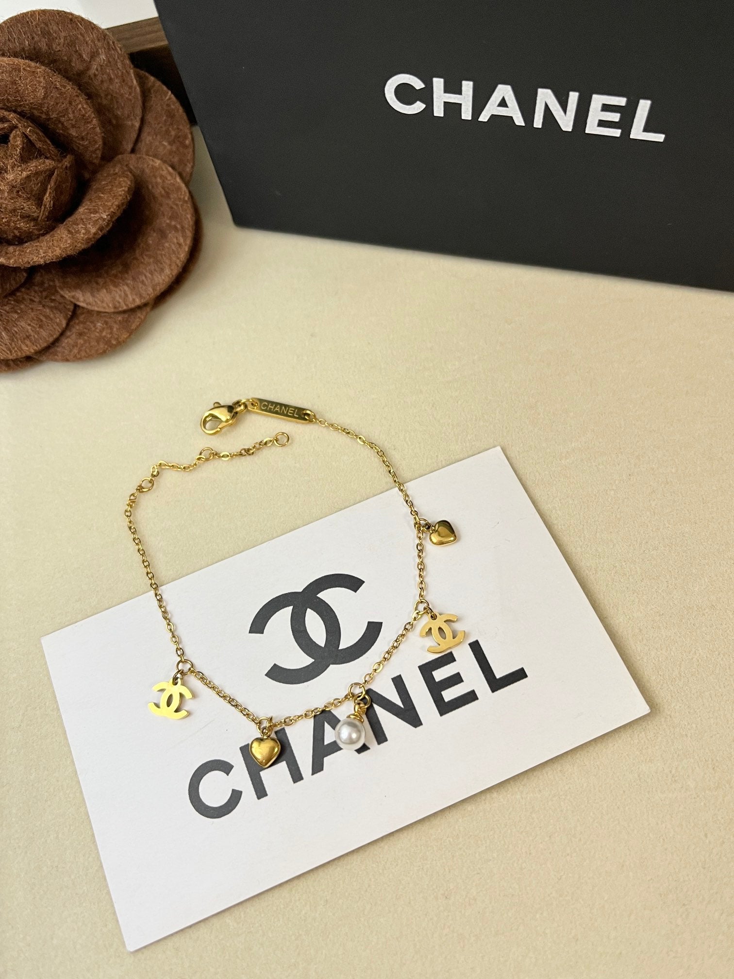 اساور شانيل لولو بيرل ناعمة اسواره chanel