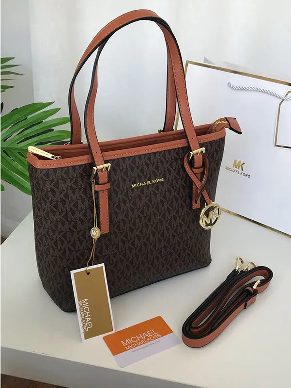 شنطة مايكل كورس الماستر شنط وحقائب Michael Kors bags