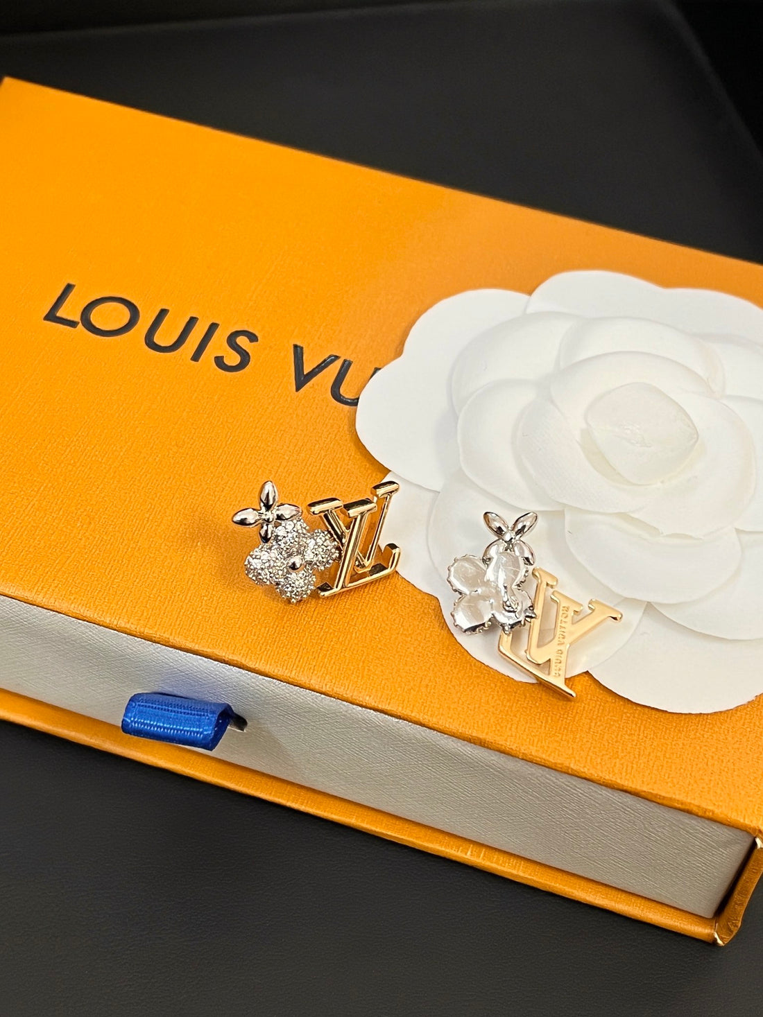 حلق لويس فيتون زركون 8046 حلق louis vuitton