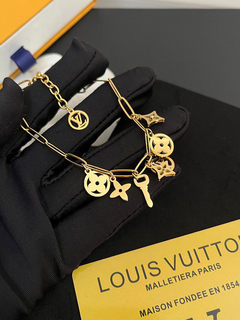 اساور لويس فيتون بدنتس قولد اسواره louis vuitton