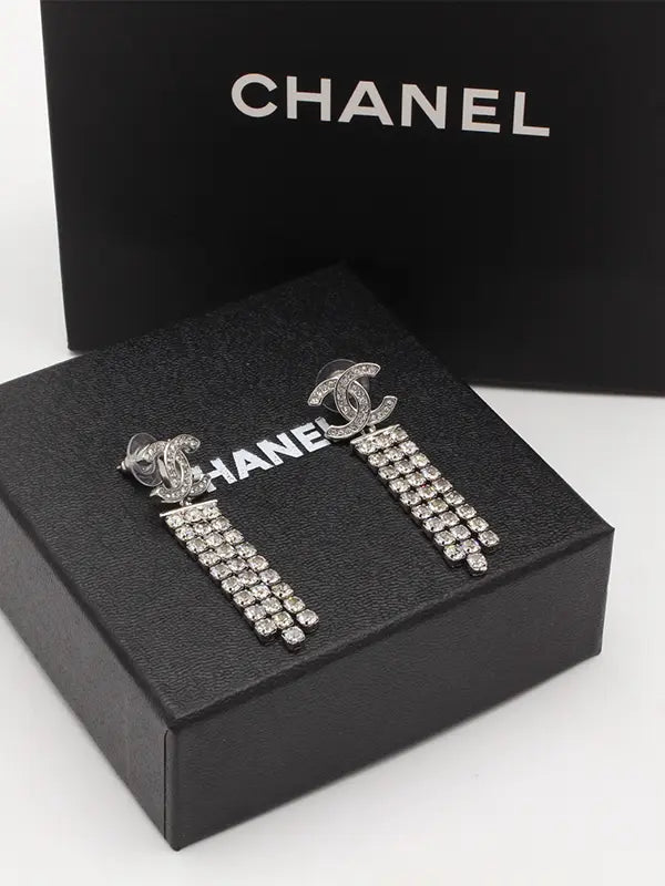 حلق شانيل 541 حلق chanel