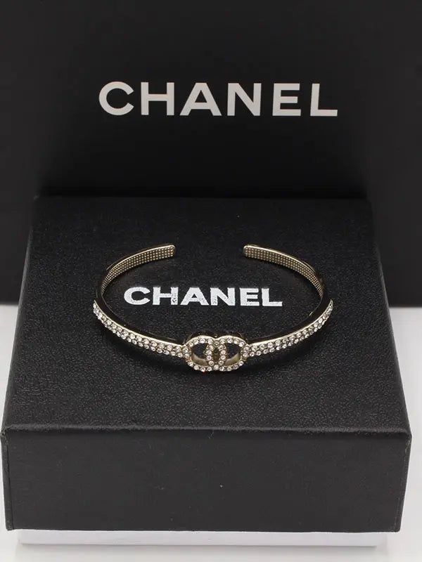 اساور شانيل انتيك الجديد 930 اسواره chanel ذهبي