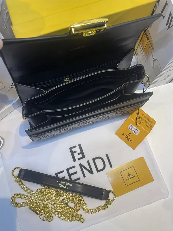 شنطة فندي صغيره اسود ماستر شنط وحقائب fendi bags