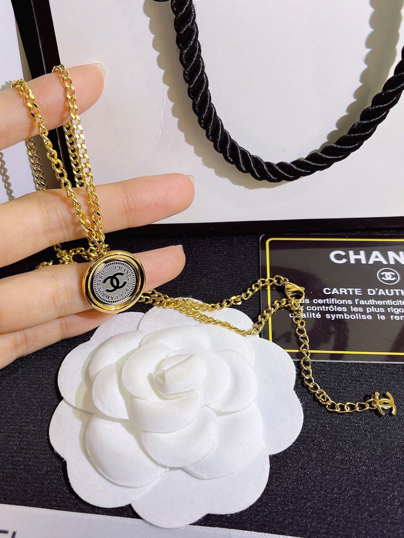 سلسال شانيل بيق لوقو سلسال chanel