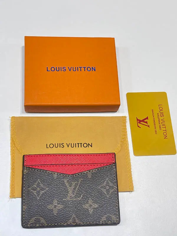 بوك لويس فيتون مع بوكس محافظ louis vuitton bags